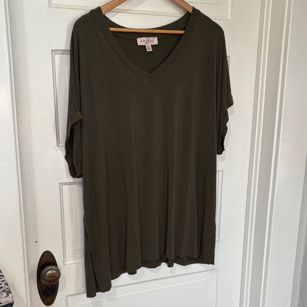 Philosophy Olive Short Sleeve V-Neck Top size 2X